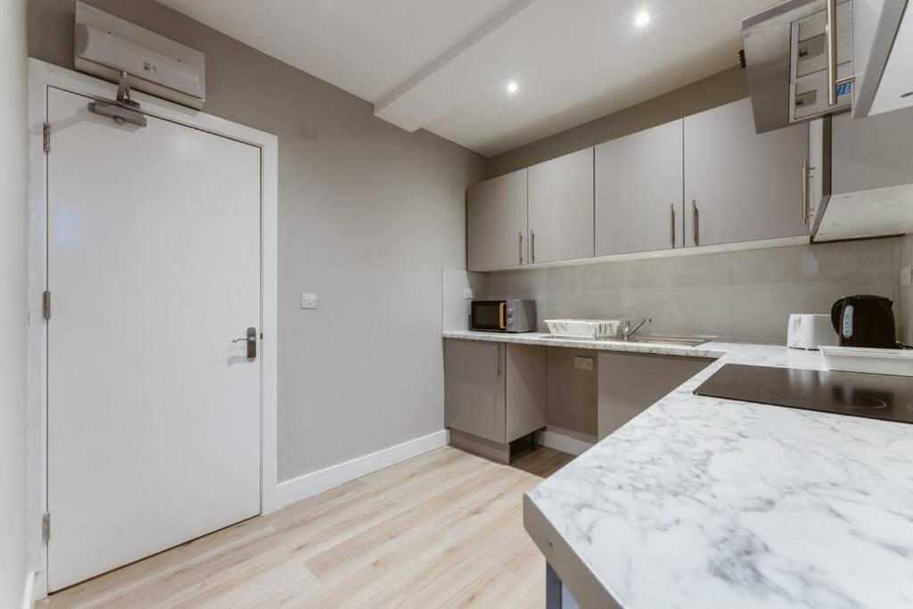 Charming Central London Kitchenette - Your Ideal Stay In The Heart Of The City Ngoại thất bức ảnh