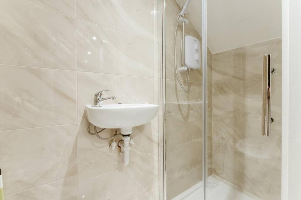 Charming Central London Kitchenette - Your Ideal Stay In The Heart Of The City Ngoại thất bức ảnh